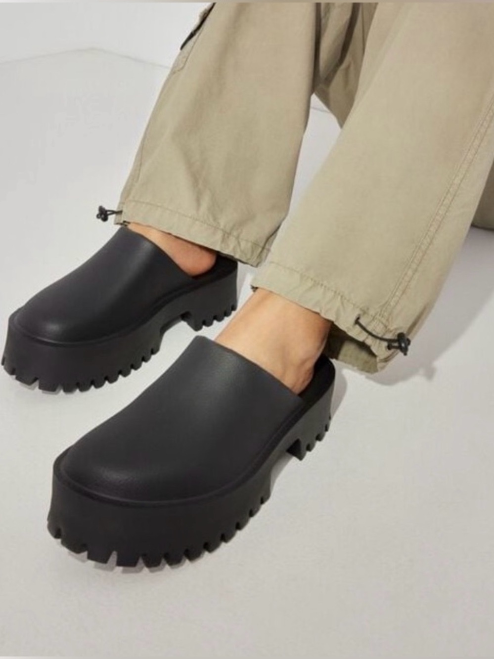 JEFFREY CAMPBELL Clogge Clog Size 7